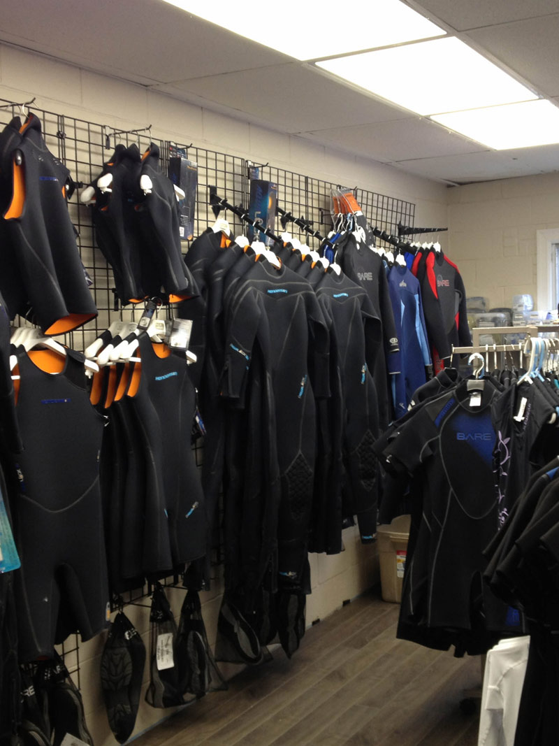 DIVE GEAR RETAIL & SERVICE